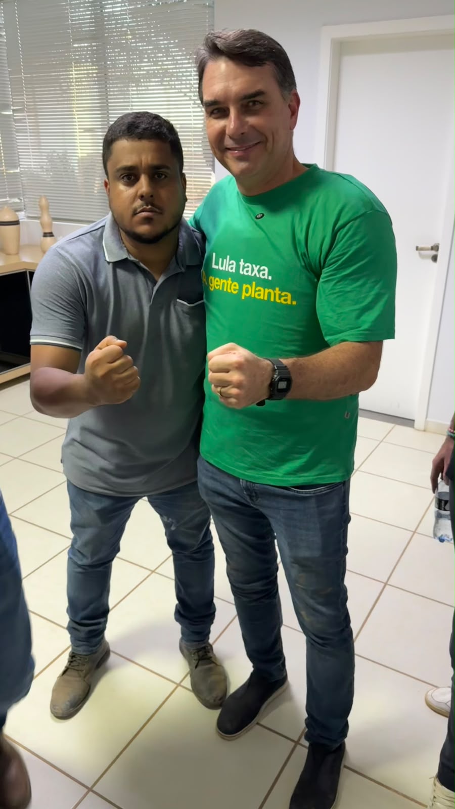 Giuliano Argolo com Flávio Bolsonaro